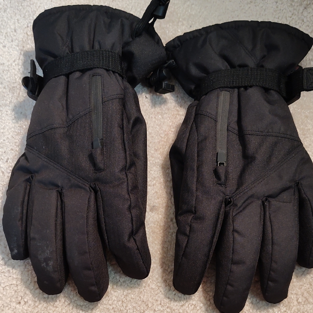 Swiss Tech Black Performance Gloves